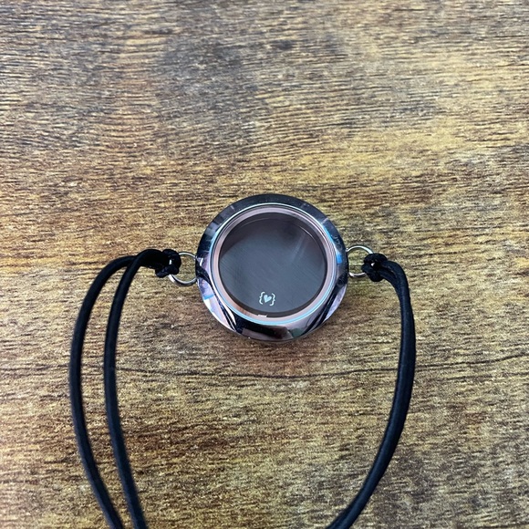 Origami Owl Adjustable Bracelet - Picture 3 of 3